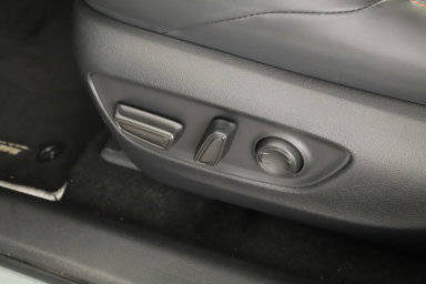 Toyota RAV 4 - 2025