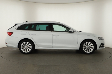 Škoda Octavia - 2024