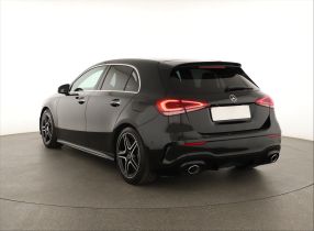 Mercedes-Benz A - 2022