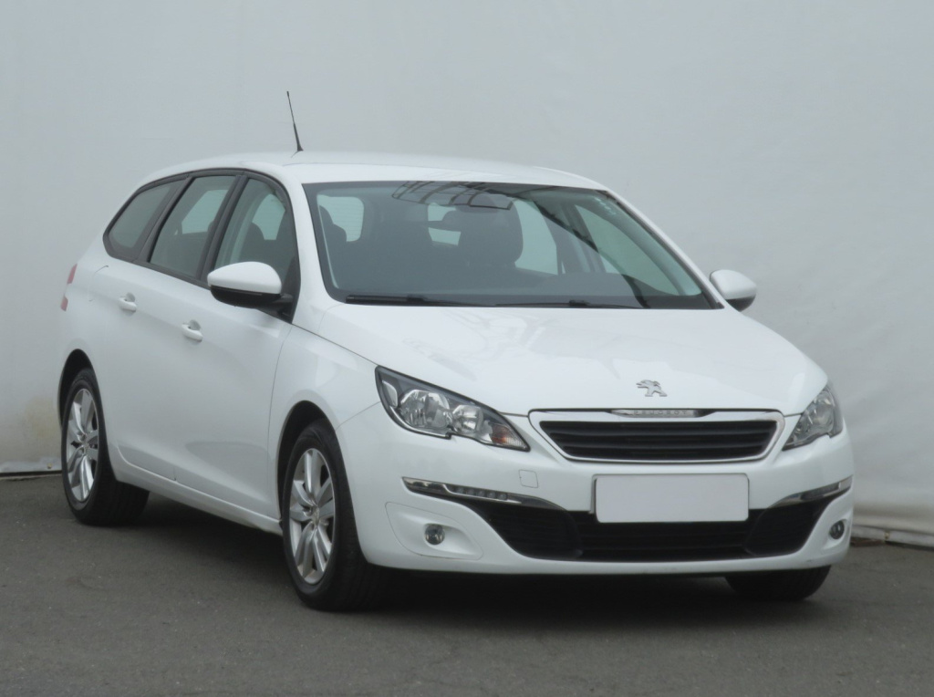 Peugeot 308, 2016, 1.2 PureTech, 81kW