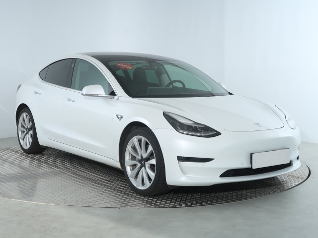 Tesla Model 3 2019