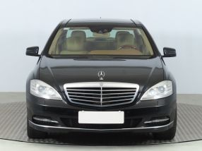 Mercedes-Benz S - 2012