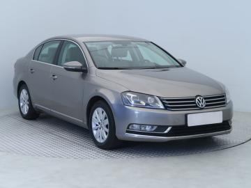 Volkswagen Passat, 2013