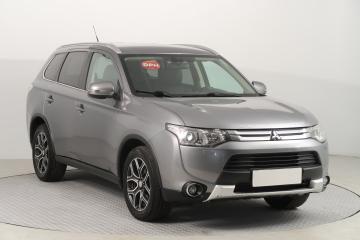 Mitsubishi Outlander, 2015