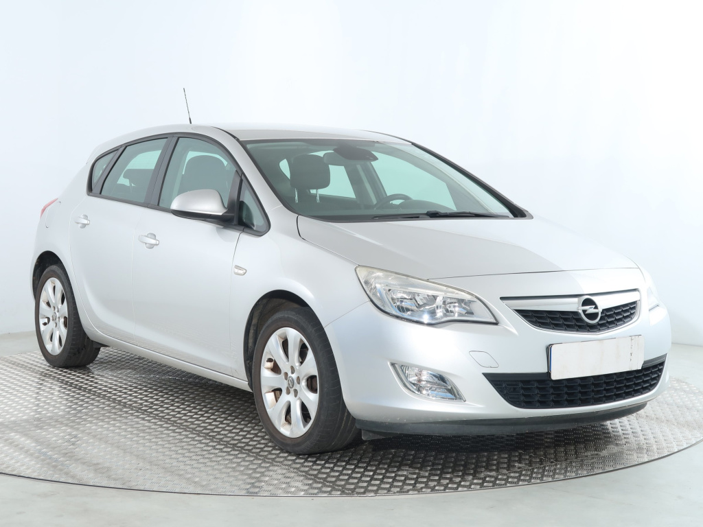 Opel Astra, 2011, 1.4 16V, 74kW