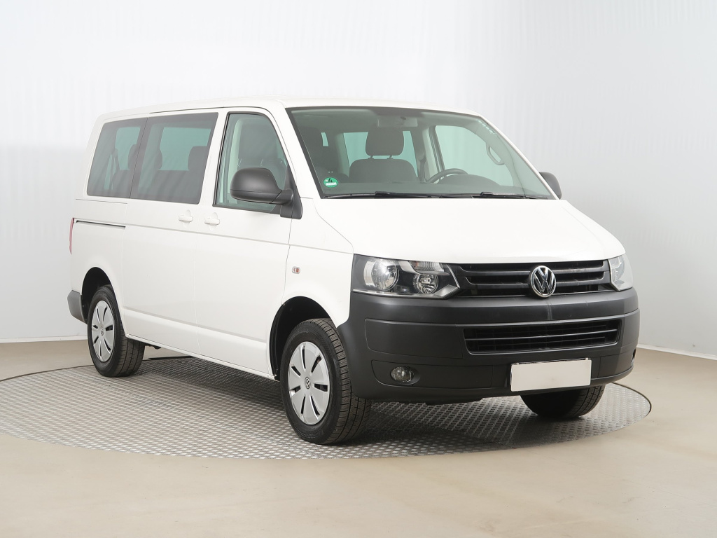 Volkswagen Caravelle, 2015, 2.0 TDI, 103kW