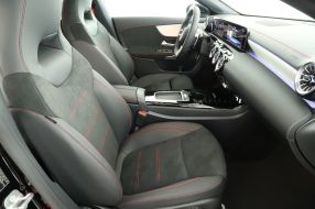 Mercedes-Benz CLA - 2024