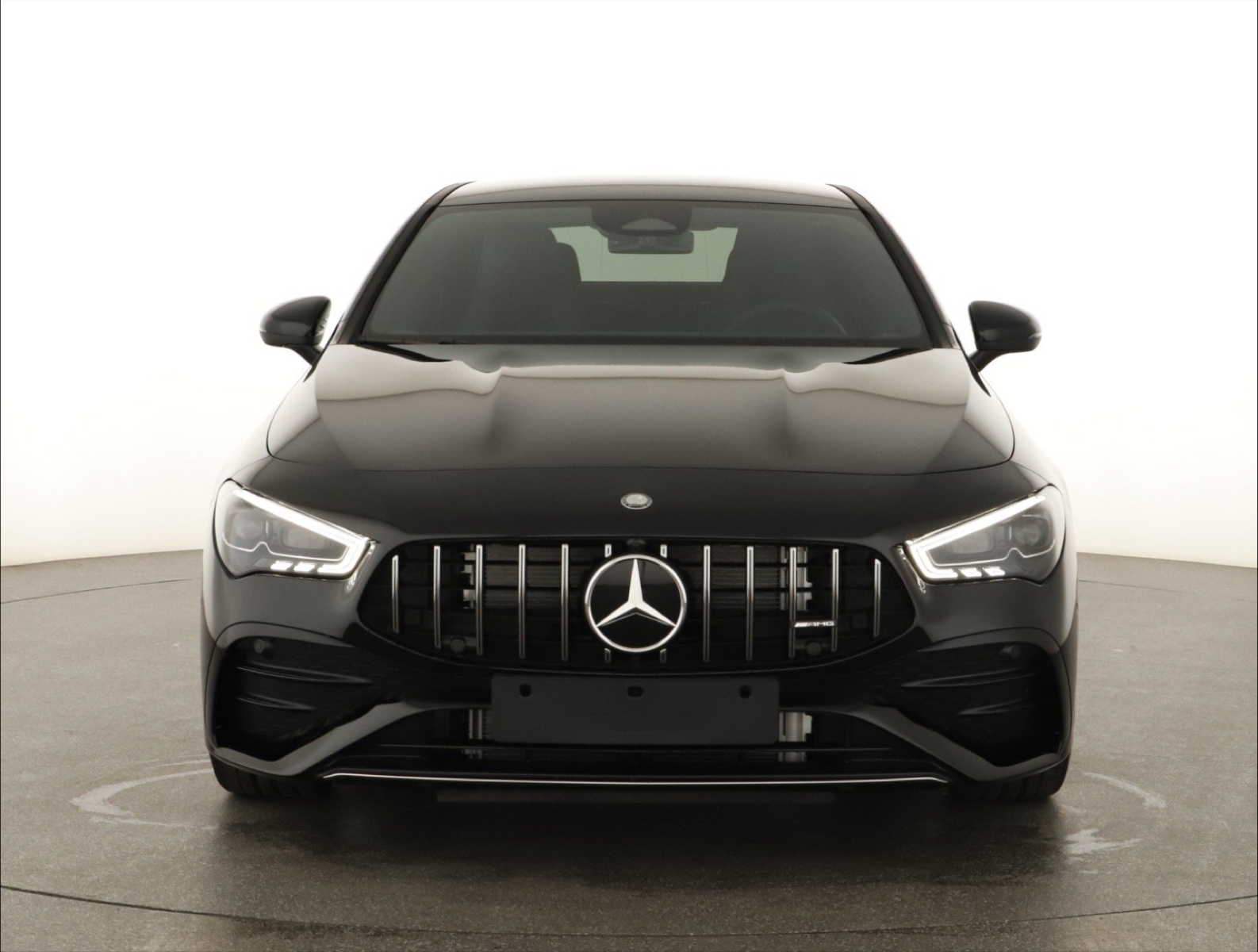 Mercedes-Benz CLA - 2024