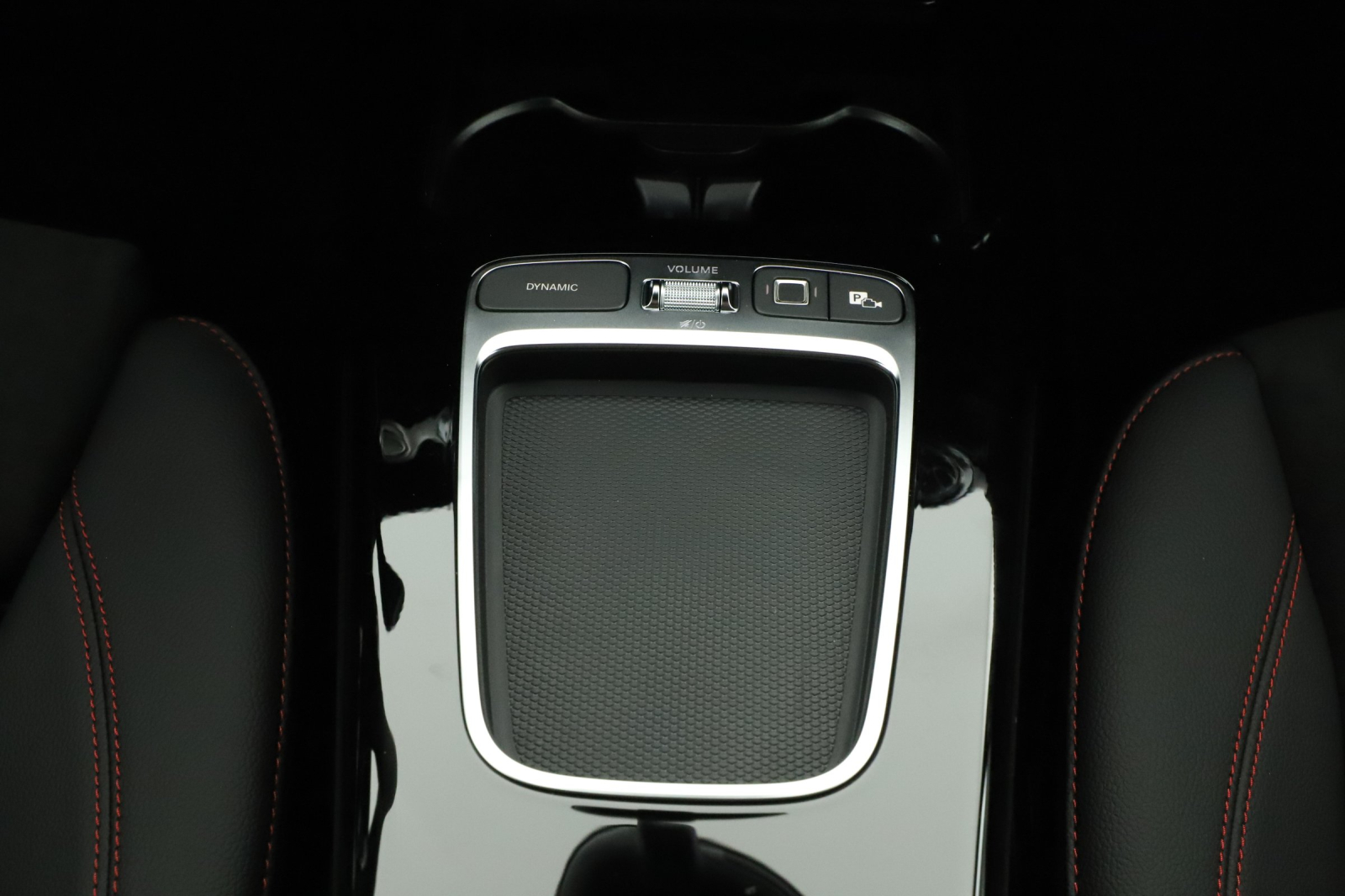 Mercedes-Benz CLA - 2024
