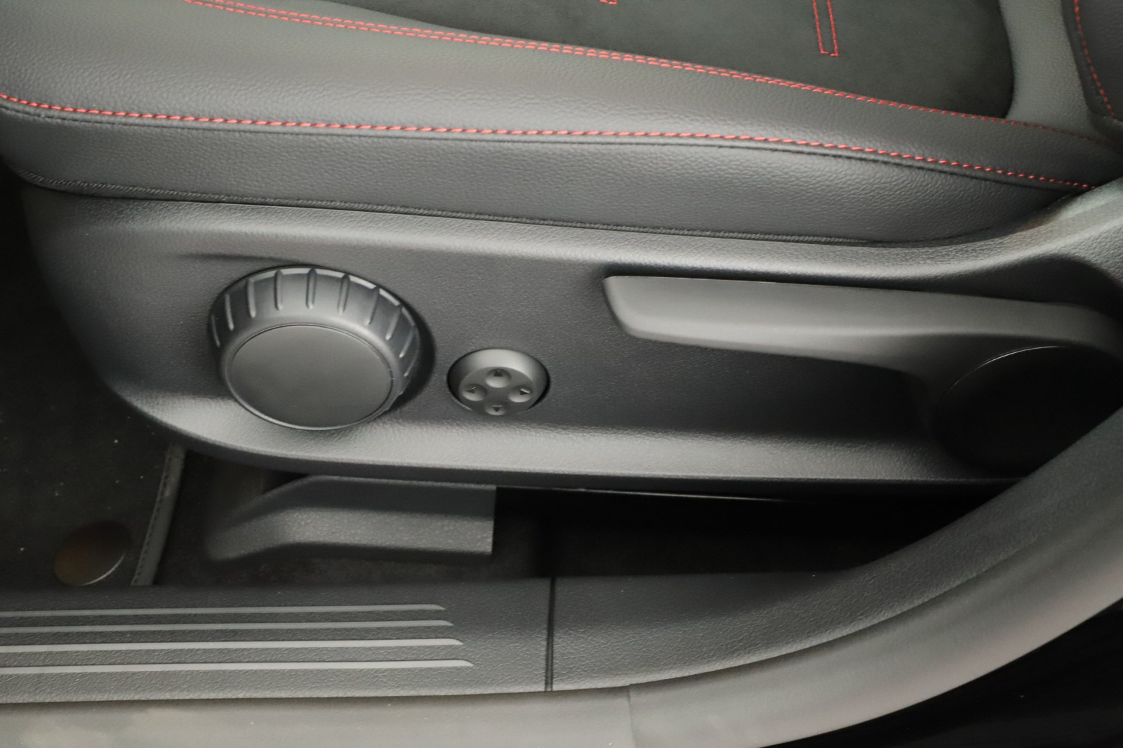 Mercedes-Benz CLA - 2024