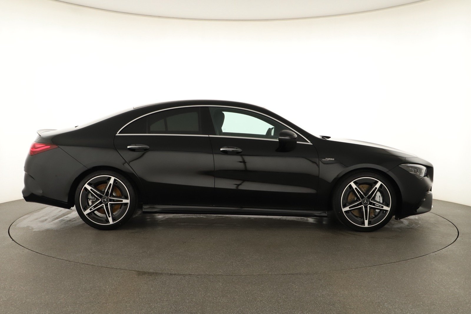 Mercedes-Benz CLA - 2024