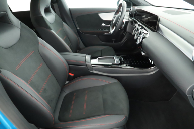 Mercedes-Benz CLA - 2024