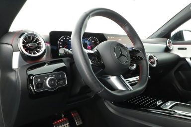 Mercedes-Benz CLA - 2024