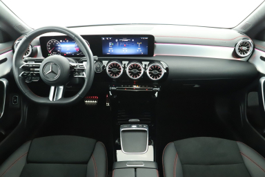 Mercedes-Benz CLA - 2024
