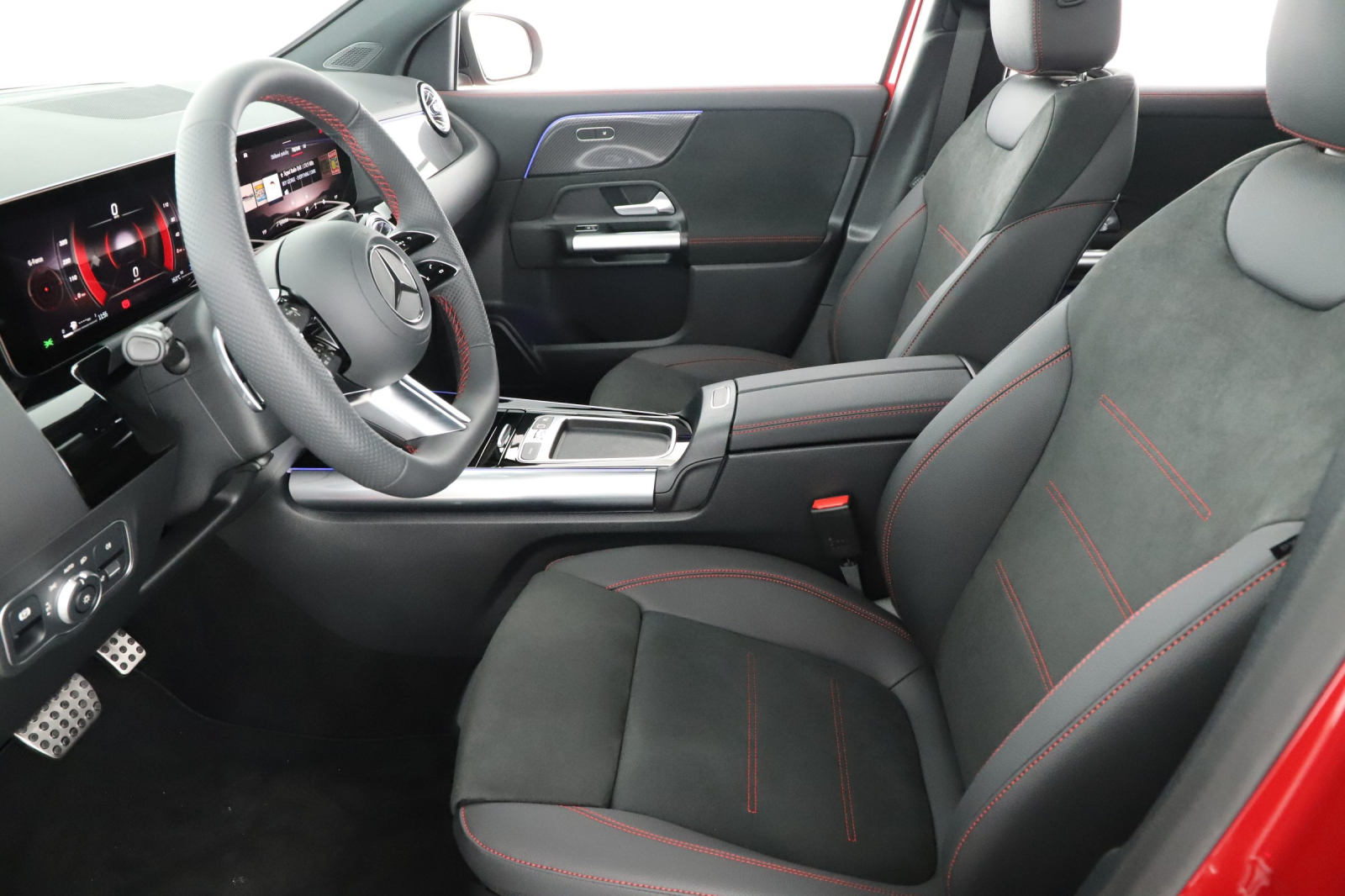 Mercedes-Benz GLA - 2024