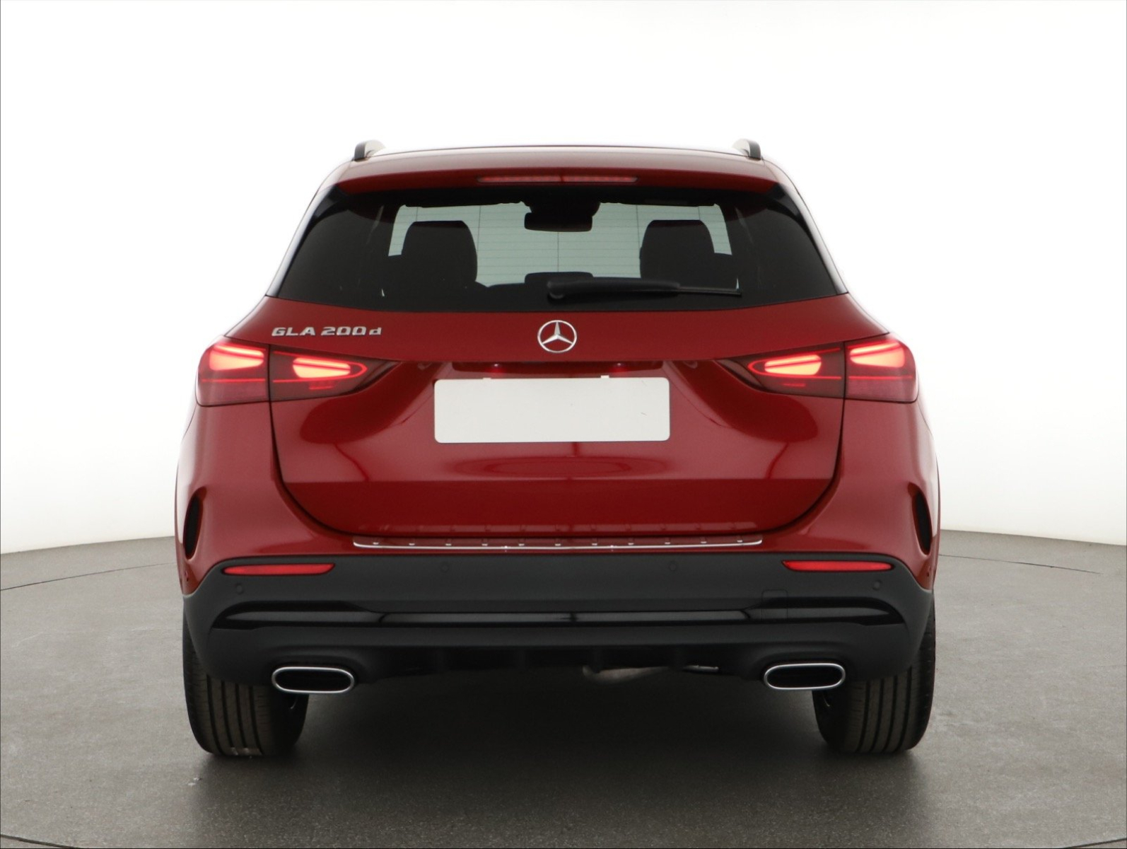 Mercedes-Benz GLA - 2024