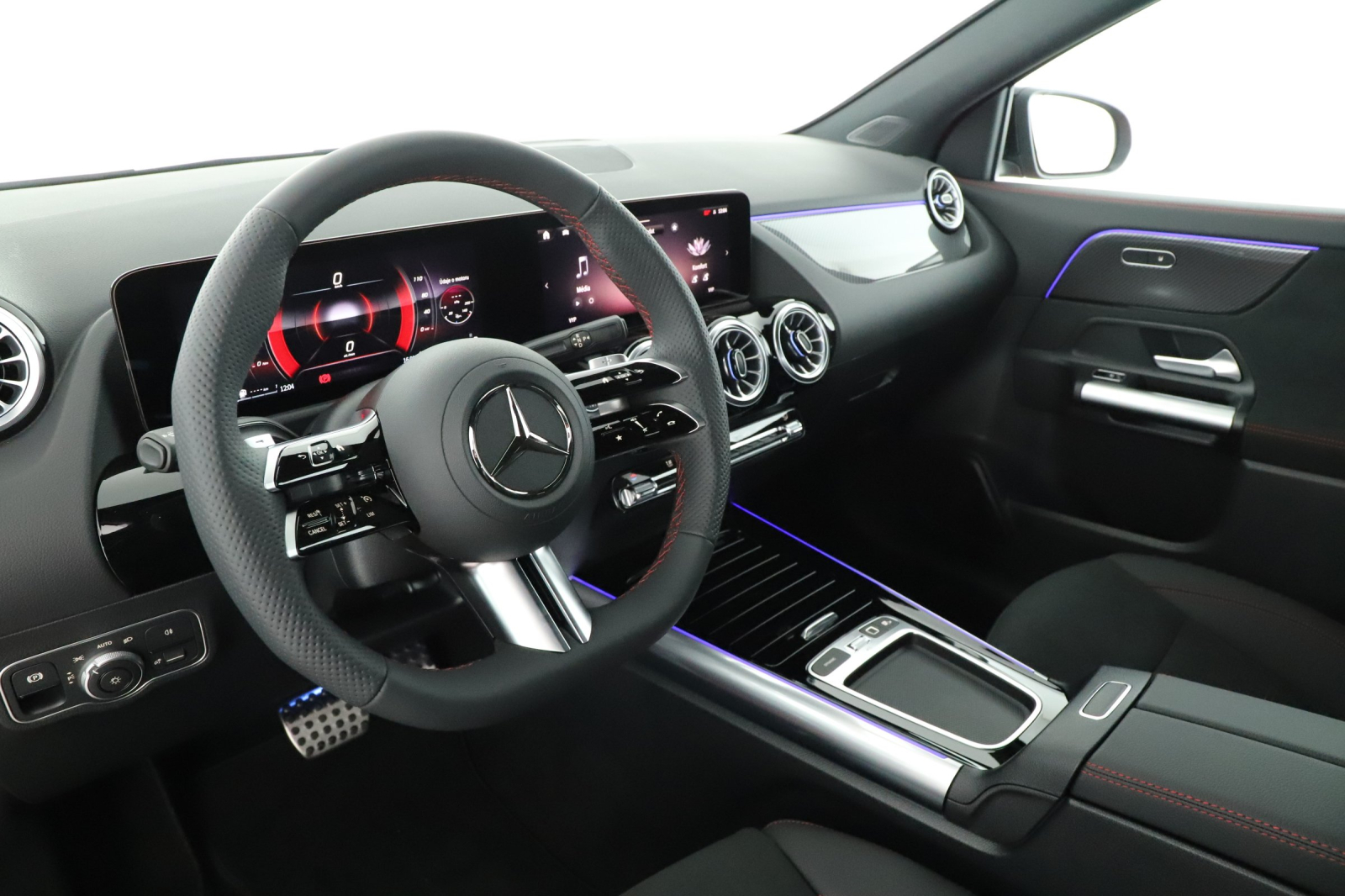 Mercedes-Benz GLA - 2024