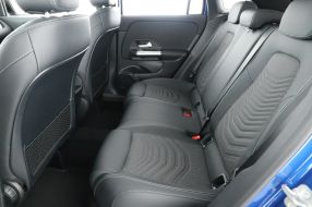 Mercedes-Benz GLA - 2024