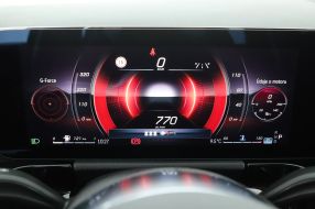 Mercedes-Benz GLA - 2024