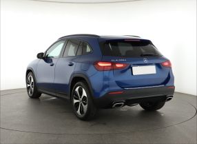 Mercedes-Benz GLA - 2024