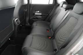Mercedes-Benz GLA - 2024