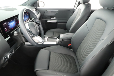 Mercedes-Benz GLA - 2024