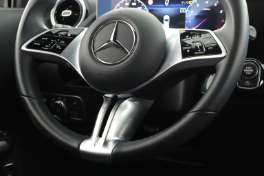 Mercedes-Benz GLA - 2024