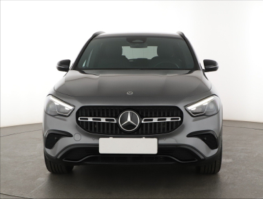 Mercedes-Benz GLA - 2024