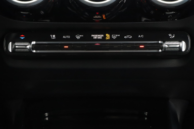 Mercedes-Benz GLA - 2024