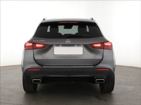 Mercedes-Benz GLA - 2024