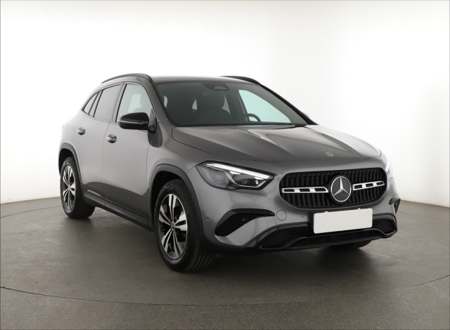 Mercedes-Benz GLA 2024