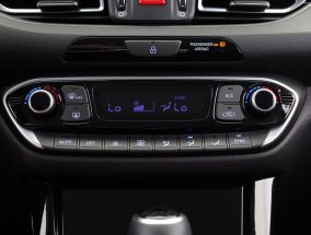 Hyundai i30 - 2025