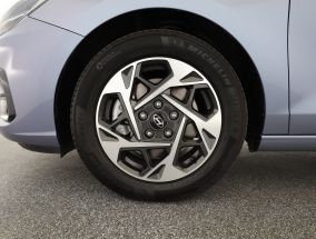 Hyundai i30 - 2025
