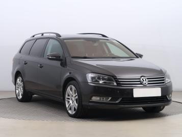 Volkswagen Passat, 2011