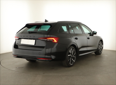 Škoda Octavia - 2025
