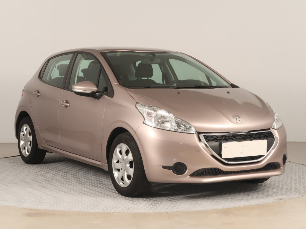 Peugeot 208, 2014, 1.0 VTi, 50kW