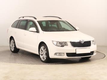 Škoda Superb, 2011