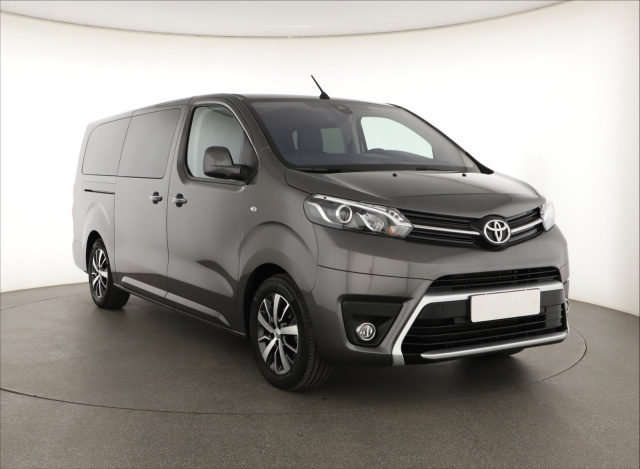 Toyota Proace Verso 2023