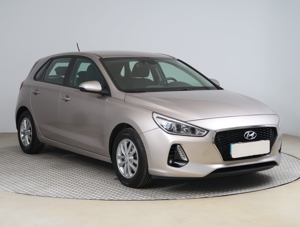 Hyundai i30, 2018, 1.0 T-GDI, 88kW