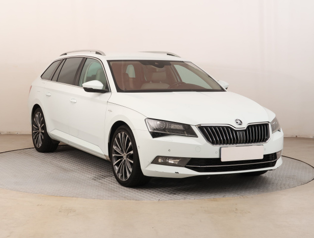 Škoda Superb 2016