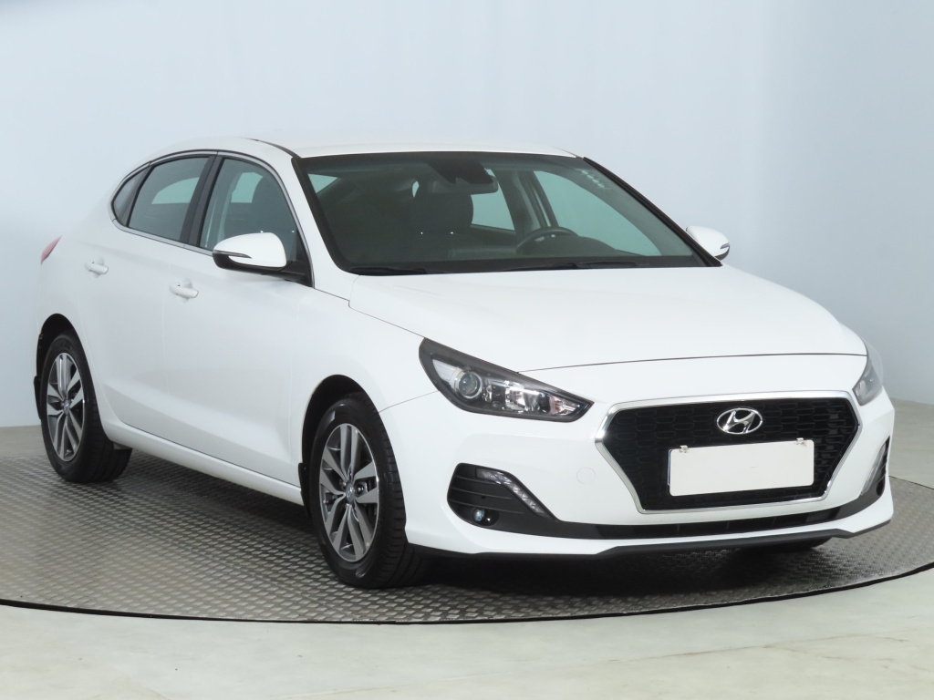 Hyundai i30 Fastback, 2019, 1.0 T-GDI, 88kW