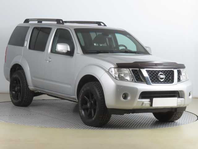 Nissan Pathfinder 2011