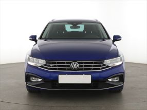 Volkswagen Passat - 2021