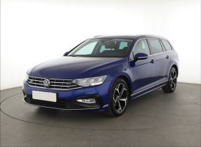 Volkswagen Passat - 2021