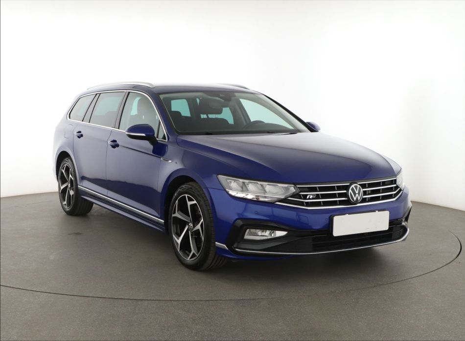 Volkswagen Passat - 2021