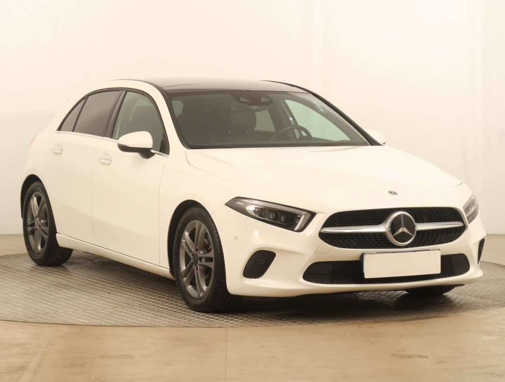 Mercedes-Benz A 180, 2019, A 180, 100kW