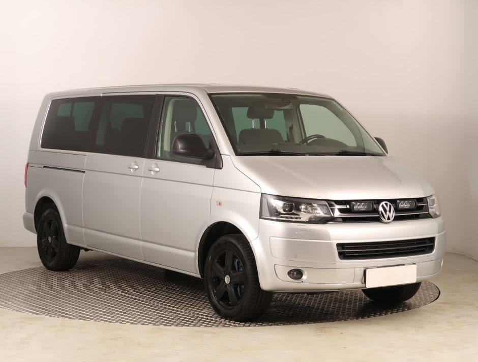 Volkswagen Caravelle - 2013
