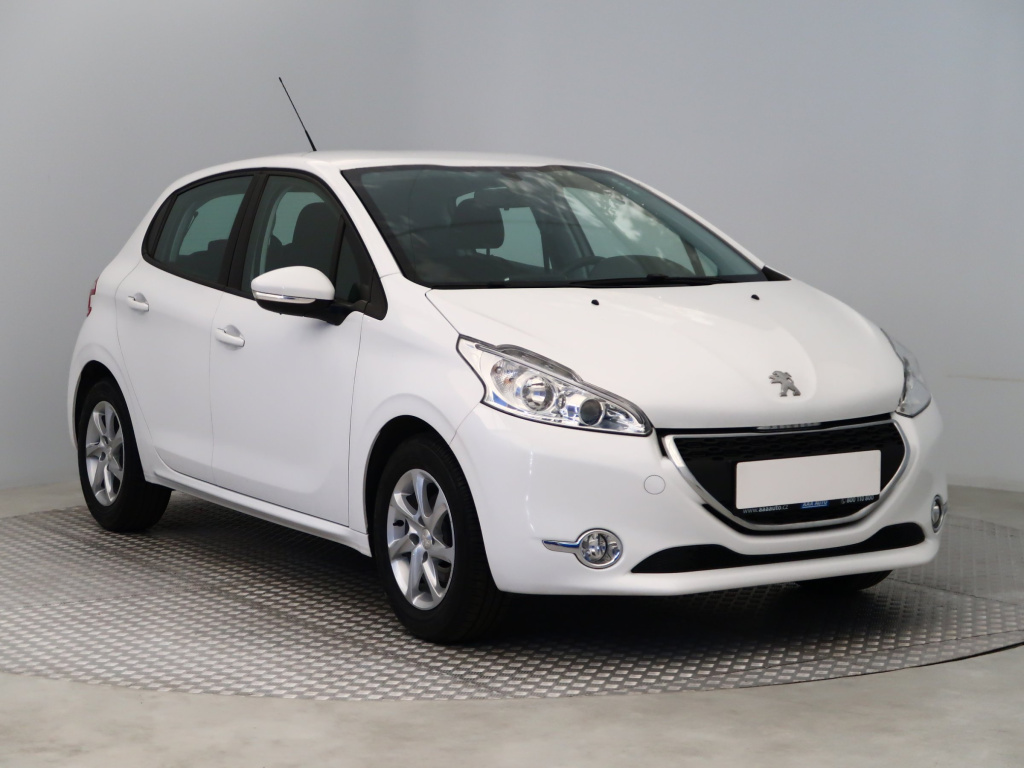 Peugeot 208, 2014, 1.0 VTi, 50kW