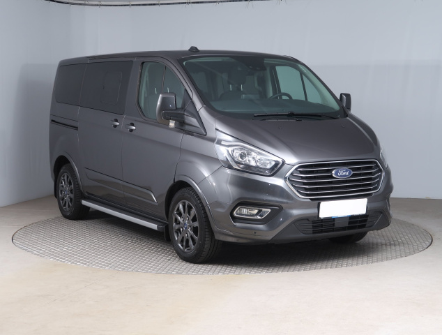 Ford Tourneo Custom 2022