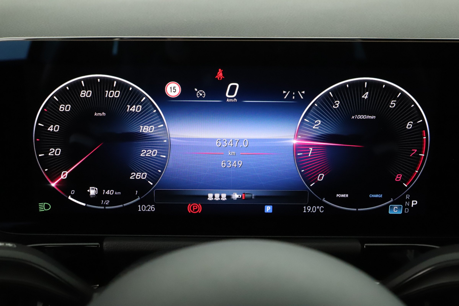 Mercedes-Benz GLA - 2024